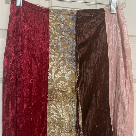 Elegant Patchwork Midi Skirt - Picture 3 of 5